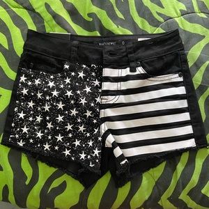 Black blackheart shorts